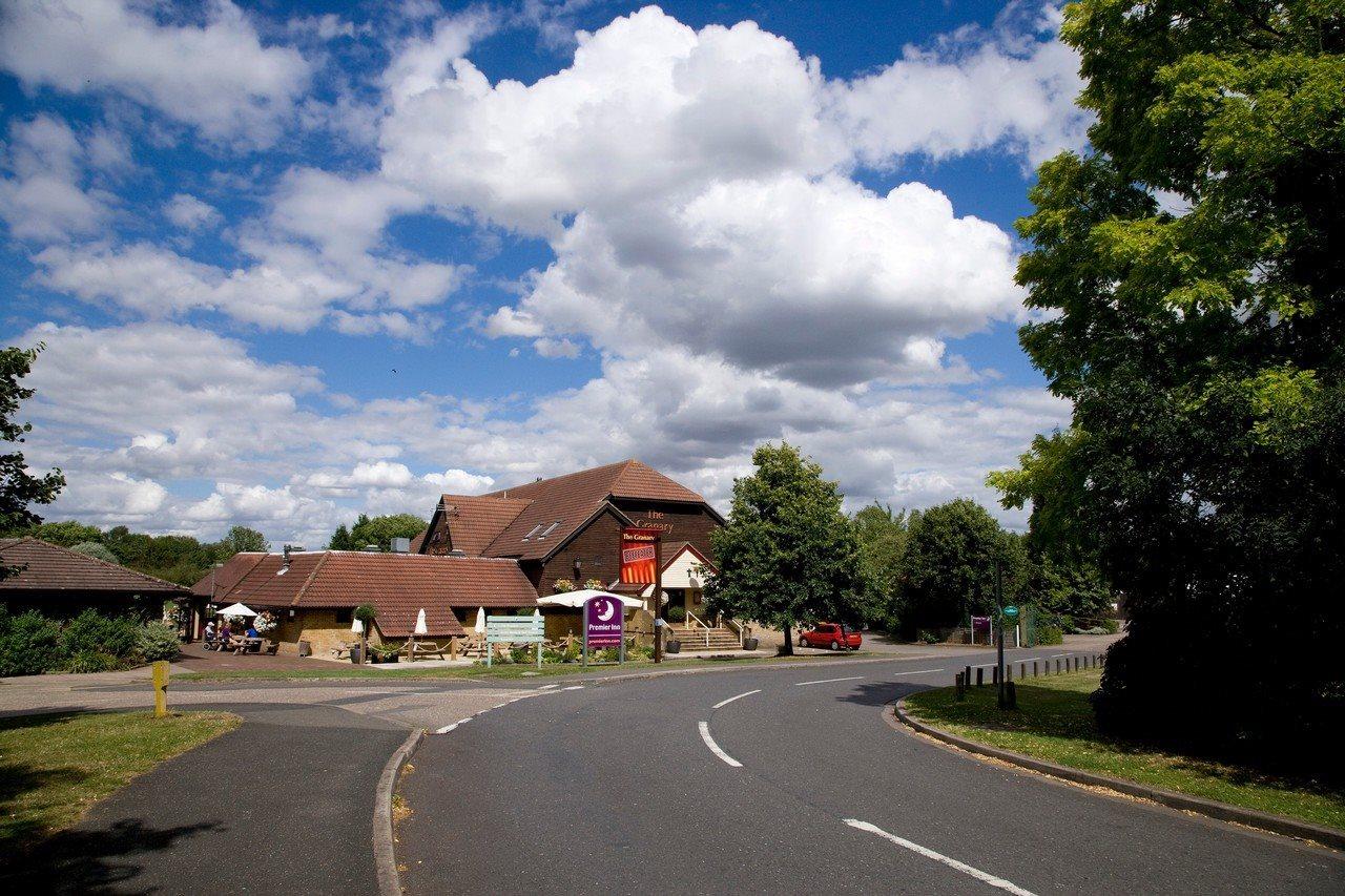 Premier Inn Peterborough - Ferry Meadows Экстерьер фото