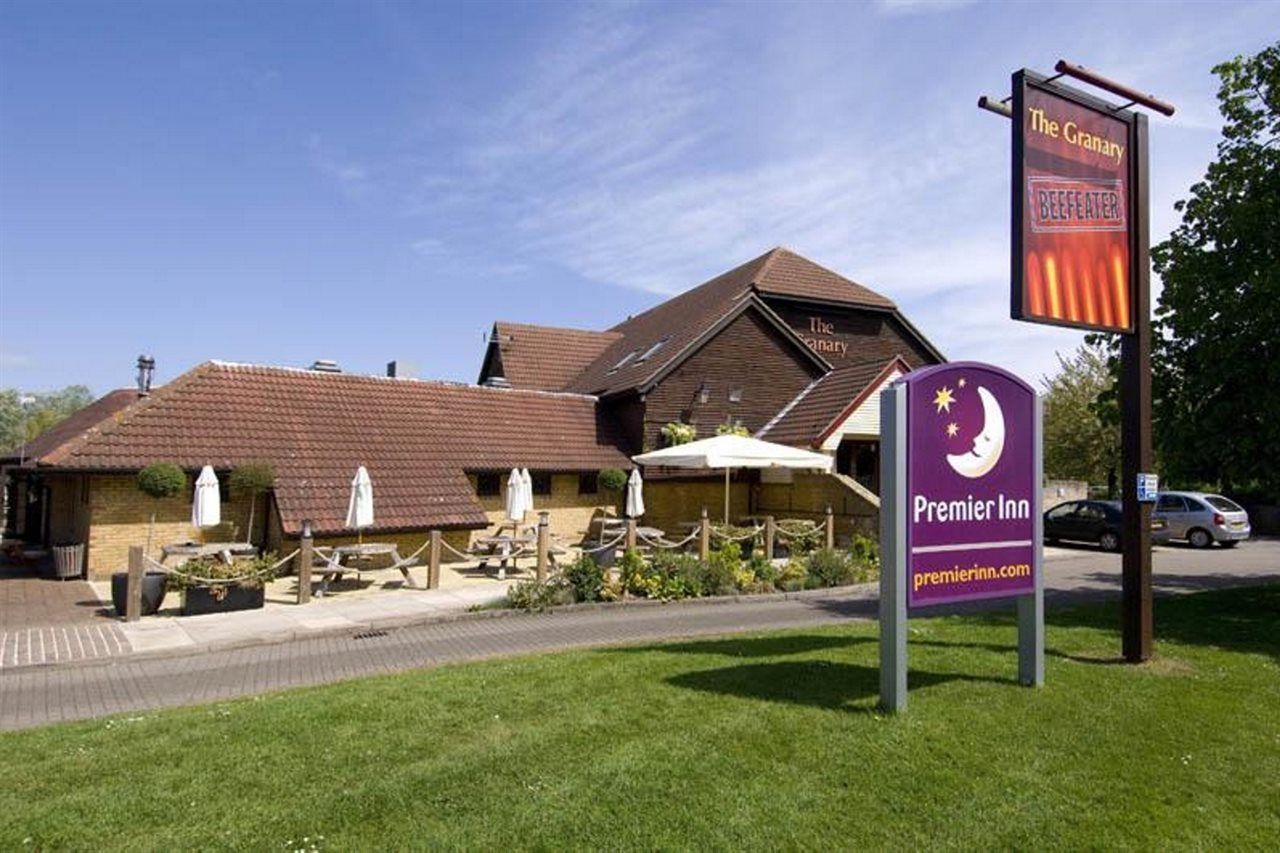 Premier Inn Peterborough - Ferry Meadows Экстерьер фото